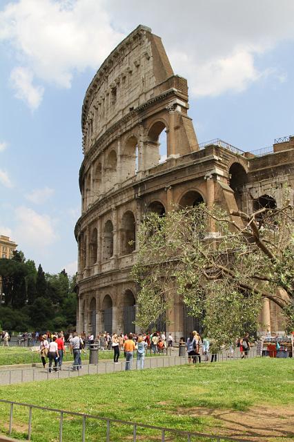 0367 Rome - Colosseo.JPG